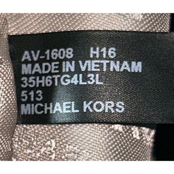 Michael Kors Brooklyn Grommet Leather Taupe Hobo Convertible Bag Authenticated - Picture 9 of 10